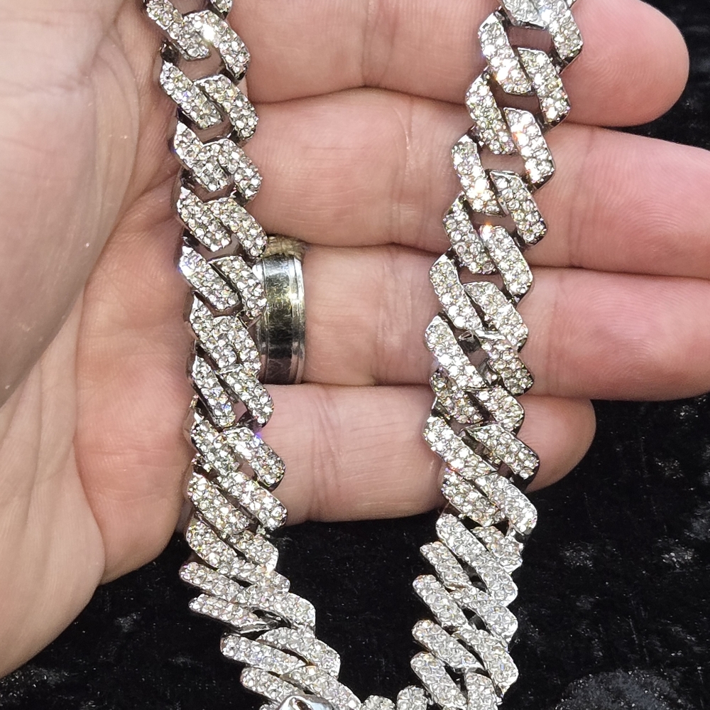 Big Boss Bling Simulated Diamon Encrusted 20"×.5"....25233